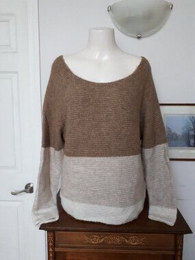 Sweater by Abercrombie & Fitch - Sz. L - Creams & Browns